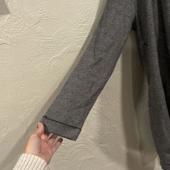 ZARA Gray Herringbone Long Knit Cardigan Size Small - Picture 3 of 8